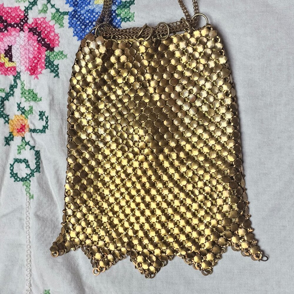 Antique Whiting & Davis Gold Brass Chain Mail Draw String Drawstring Bag Purse - Picture 2 of 7